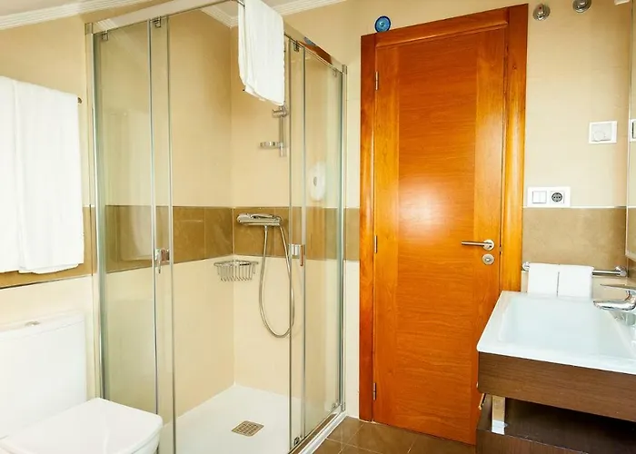 Ξενοδοχείο με διαμερίσματα Zoila 4*